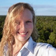 Thea Powell's Instagram, Twitter & Facebook