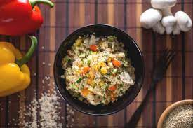 Questo ha 45 quinoa con cipolla e pomodorini: Quinoa Con Verdure La Ricetta Di Giallozafferano