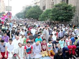 Eid al fitr is celebrated across the globe every year, marking the end of ramadan. Muslims Must Perform Eid Al Fitr Prayers At Home Al Azhar Egypt Independent