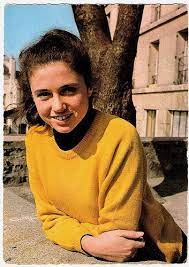 Dopo essere diventata moglie e madre. European Film Star Postcards Gigliola Cinquetti Cantanti Canzone Vintage