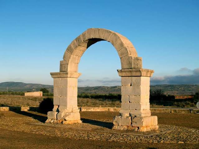 Arco romano de Cabanes - Castellón Virtual