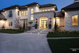 Sotheby's international realty affiliates llc is a subsidiary of realogy holdings corp. Extraordinary 4 8 Million Eagle Home Has Its Own Private Beach