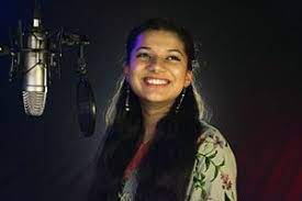The singer must first and foremost learn the vocal parts to the music and be able to perform them at a high level. How To Become A Singer At 17 13 Easy Steps