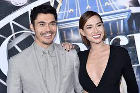 Henry golding ретвитнул(а) entertainment weekly. Henry Golding Returns To His Hairstylist Roots To Give Wife Liv Lo A Blowout