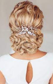 Coiffure Mariage Chignon Boucle Coiffure Cheveux Idee Tendances2018 Tendances2019 Cheveux20 Coiffure Mariage Coiffure De Mariage Chignon Coiffure Mariee