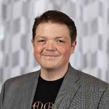 Laura Hubley's Instagram, Twitter & Facebook