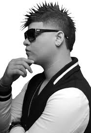 See pictures of the hottest hairstyles, haircuts and colors of 2021. Farruko Uncut Hair Psd Official Psds
