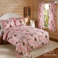 Some fun glittery gold reindeer decorations! 50 Pink Camo Bedroom Ideas Camo Bedroom Pink Camo Camo