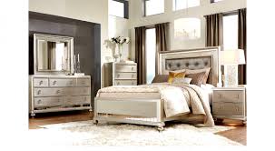 Sofia Vergara Paris 7 Pc Queen Bedroom Queen Bedroom Sets Colors Masterbedro Bedroom Sets Furniture Queen Rooms To Go Bedroom Bedroom Sets Queen