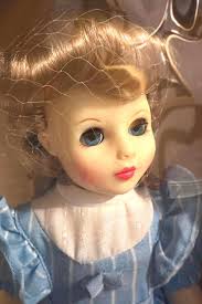 Pequeña muñeca amy