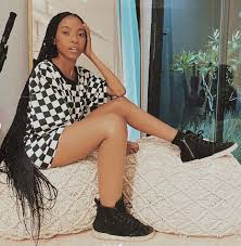 It was more than a picture and more of bahumi's way of telling her fans about a health condition she has been battling. Nosipho Uzalo Somizi Mhlongo S Daughter Bahumi Has Facebook