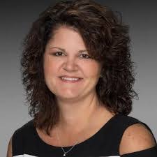 Tami Jones's Instagram, Twitter & Facebook