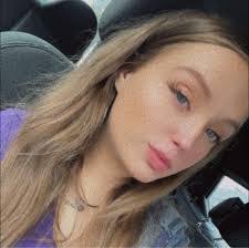 Ramona Boyce's Instagram, Twitter & Facebook