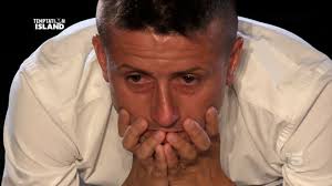 La coppia che si è fatta notare durante l'esperienza nel reality delle tentazioni, andata in. Temptation Island Valentina Perdona Oronzo Ida E Riccardo Al Falo Di Confronto Tv Sorrisi E Canzoni