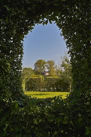 Veitshochheim Rokokogarten Germany Prunkstuck Der Sehenswurdigkeiten Veitshochheims Ist Der Rokokoga Places To Visit Favorite Places Beautiful Architecture