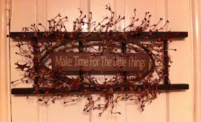 Primitive Ladder With Sign And Berries By Farmwivescollections 24 00 Primitive Decorating Primitive Decorating Country Primitive Crafts