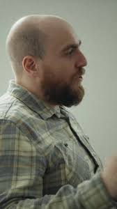 Phil Roy brise les tabous dans Le poids de l'apparence sur Crave.  #troublealimentaire #grossophobie #cinemaquebecois #quebectiktok