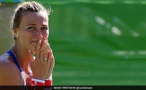 Pozice kvitová petra ve světovém žebříčku, archivní výsledky, bilance na jednotlivých površích, vzájemné zápasy s dalšími hráči. Petra Kvitova Two Time Wimbledon Champ Injured By Knife Wielding Attacker At Home