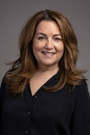 Karen Rosen's Instagram, Twitter & Facebook