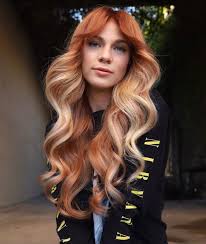It's slightly softer than strawberry blonde, with more soft wheat blonde overtones and a tiny bit of ginger. Peaches And Cream Hair Color Is The Gorgeous New Way To Be A Redhead In 2021 Allure