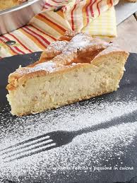 L'origine della pastiera ha tante leggende come sempre si incrocia il sacro e ed il profano e la verità si perde nella notte dei tempi. Pastiera Con Crema Pasticcera Senza Canditi Daniwella Felicita E Passione In Cucina