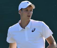 Roger federer can move one step closer to an elusive 21st grand slam title when he faces hubert hurkacz on wednesday in a 2021 wimbledon quarterfinal at centre court of the all england lawn tennis. Auger Aliassime V Hurkacz Live Streaming Watch Miami Masters Live