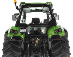 Talking dimensions and weight, this model weighs 23149 lbs or 10500 kg has 100.4 inches 255 cm of width, 187.3 inches 475 cm of length and 118.5 inches [300. Weise Toys 2031 Deutz Fahr Agrotron 6180 Ttv Frontlader
