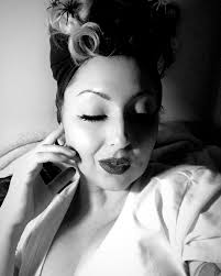 Had a great time being a judge at the 3rd @crystal_harley_davidson Pinup  contest!!! Top @hibiscusbelleshop 🌺 @designsbykittydeville Belt  @rae_bella_00 🏍️ @crystal_harley_davidson HMUA @thekittydeville  #harleydavidson #harley #pinupcontest #pinups ...