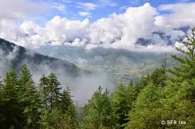 I'm glad to be learning more about bhutan through the coverage of this visit. Landschaften In Bhutan Fotos Und Bilder