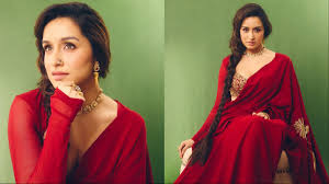 Shraddha Kapoor Turns Up The Heat In A Rs 75K Fiery Red Saree Look |  Lifestyle News - News18