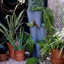 Pflanzentopfe Und Balkonkasten Eine Ubersicht Living At Home