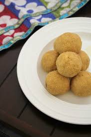 Kids are fond of pori urundai so thought of making it the similar way with cornflakes. Rava Besan Ladoo Recipe How To Make Rava Besan Laddu