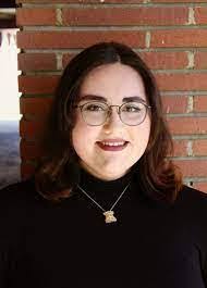 Laura Osejo's Instagram, Twitter & Facebook