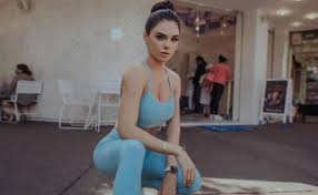 Instagram Paralyzes Livia Brito Upon Discovering Her Athletic Abdomen Archyde Livia brito was born on july 21, 1986 in la habana, cuba as livia brito pestana. instagram paralyzes livia brito upon