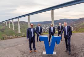 Die zeiten des kundendienstes können unterschiedlich ausfallen. Volksbank Hunsruck Nahe Eg Simmern Und Vereinigte Volksbank Raiffeisenbank Eg Wittlich Wollen Sich Zusammenschliessen Eifelschau De