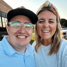 Whew, said goodbye to my 20's and turned the big 3️⃣0️⃣ today. I'm another  year older, but in the words of @taylordawesgoldsmith, I “Still feel like a  kid”. Here are some of