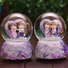 Tinggly experience gifts for couples are easy to choose, easy to give and offer thousands of worldwide adventures while being kind to the planet. Music Box Rotating Couples Lovers Birthday Gifts Resin Home Decoration Christmas Gifts Valentine S Day Gift Gifts Spanish Gift Tabletgift Sticker Aliexpress