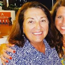 Shelley Psyhogios's Instagram, Twitter & Facebook