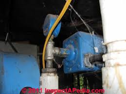 This pressure switch signals the pump to start when the water system drops to 30 psi (factory set) and stops at 50 psi (factory set). How To Install Or Replace A Water Pump Pressure Control Private Pump And Well System Do It Yourself Repairs