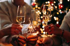 Życzenia noworoczne dla przyjaciela i przyjaciółki - piękne, oryginalne i  mądre życzena na Nowy Rok | polki.pl