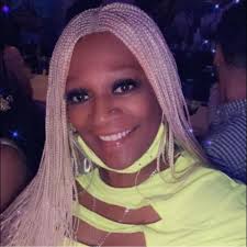 IS IT BEST TO STAY ON THE RESORTS LOOKN TO GO FO DA 1st TIME TO HVE A BLAST