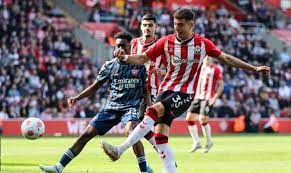 Southampton fc vs arsenal in the premier league on 16th april 2022. N4ijft Vujfssm