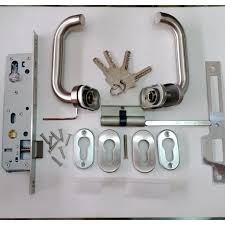 Handle pintu standar kini sudah tidak lagi menjadi pilihan utama dalam memilih desain pintu terbaik untuk setiap hunian. Toko Online Bellucci Morechi Estillo Sorento Shopee Indonesia