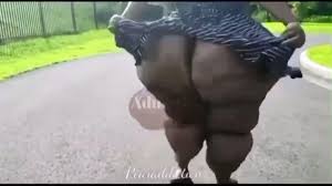 On A Stroll Pearaddiction - EPORNER