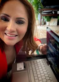 Senadora en tu Pueblo| Hoy hicimos entrega de Vales para materiales de  construcción a varias familias de Rincón, Aguada, Cabo Rojo y Moca.  Agradezco al Comandante Carlos Bonet de la Legión Americana