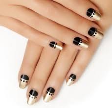 La decoración de uñas color negro es sin duda un clásico en el mundo del nail art, razón por la que ninguna mujer debería pasar desapercibido. Https Xn Uasdecoradas 9gb Co Metalizadas