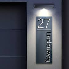 anthrazit hausnummernschild edelstahl schriftzug in 2020 hausnummern schilder design klinik innenarchitektur