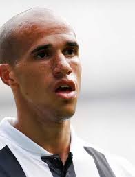 West Ham: Appiah-Forson signs new deal