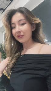 Navia Nguyen's Instagram, Twitter & Facebook