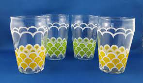 Add to favorites vintage tumblers glasses set of 6 juice glasses blue floral yourvintagepad 5 out of 5 stars (810) sale price $26.25. Vintage Set Of 4 Indonesia Juice Drinking Glasses Yellow Orange Abstract Heavy Ebay Yellow Daisy Flower Flower Patterns Daisy Flower